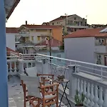 La Maison Bleue Apartman *