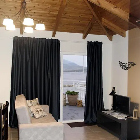 La Maison Bleue Apartment