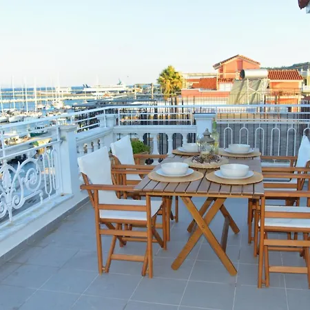 La Maison Bleue * Ликсури